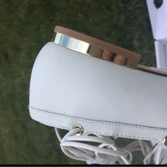 NIB Aldo Women‘s Leather lace-up Loafer White Alize-x-70 US 7.5M - Picture 11 of 12